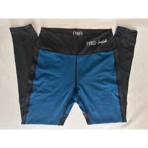 Evree NWOT Women’s Barbella Heart Booty Leggings  - size M